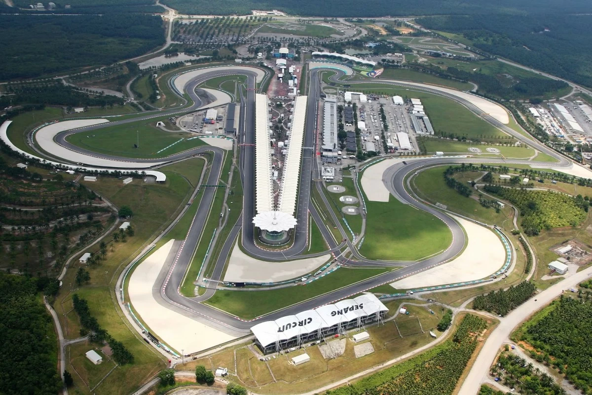 Formule 1 : le Grand Prix de Bahreïn à Sepang bouleversé par des pluies torrentielles